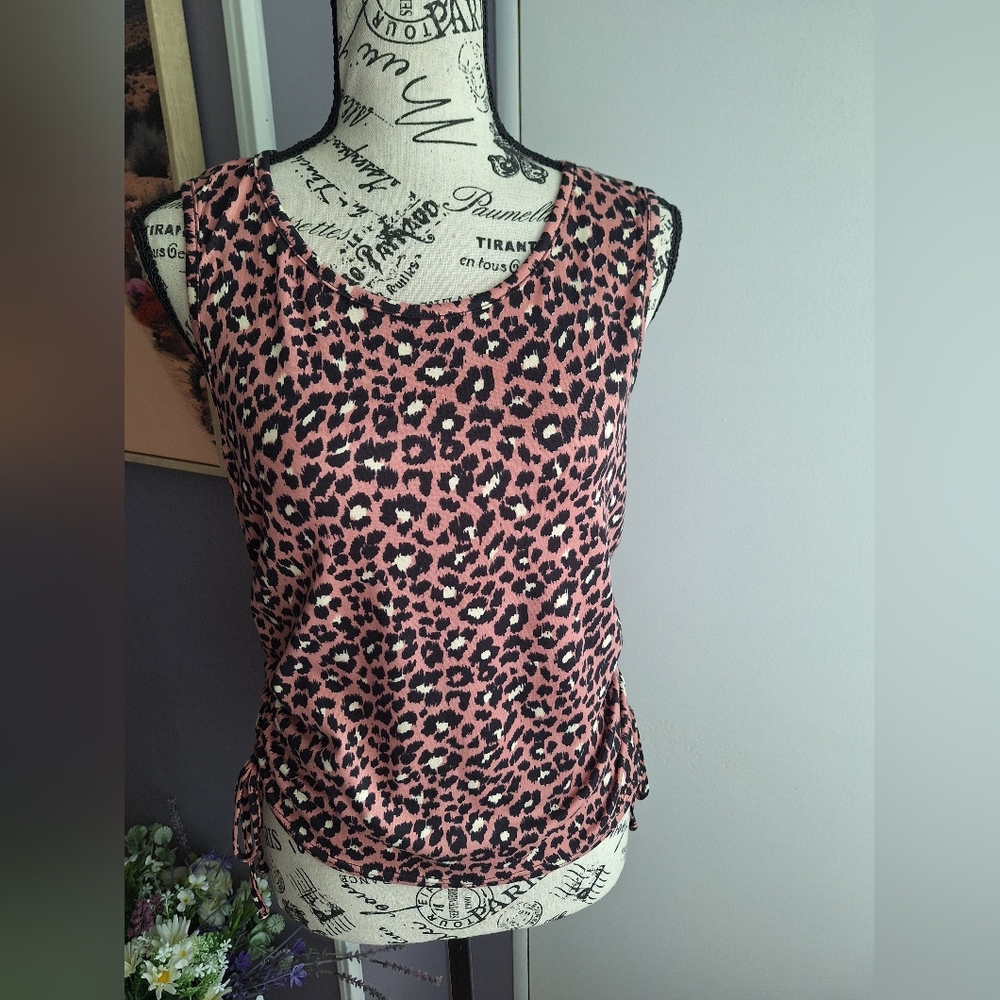 Pink and Black Sleeveless Leopard Tank Top